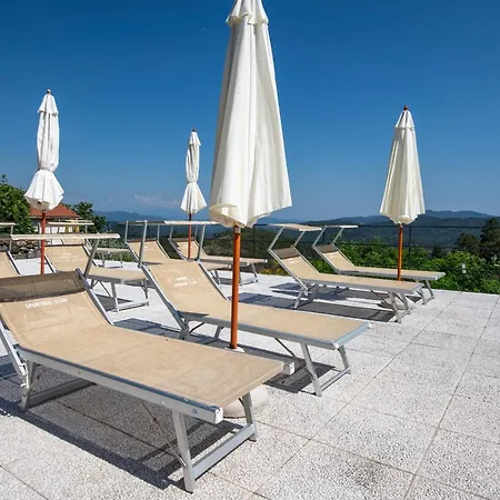 The Cherry House - Con Piscina