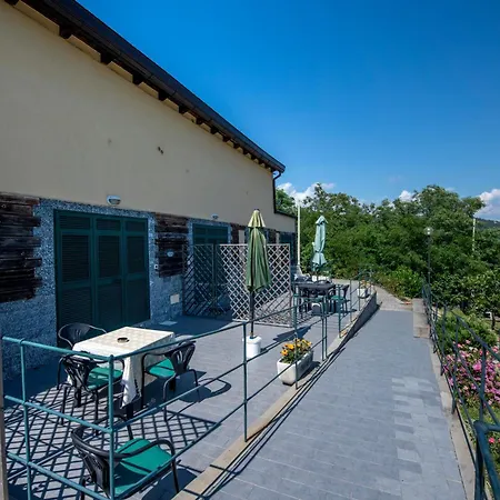 211 - Acacia, Terrazza Giardino E Piscina