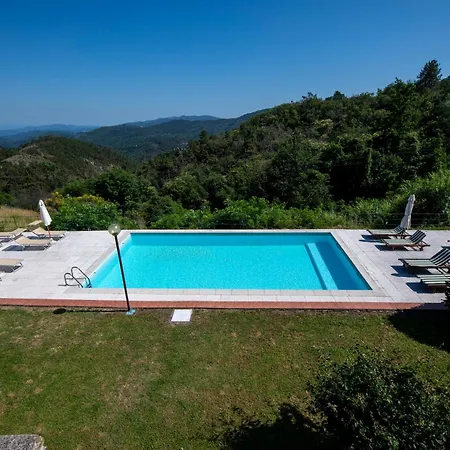 211 - Acacia, Terrazza Giardino E Piscina Lejlighed