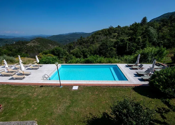 Residence The Cherry House - Appartamenti Con Piscina Lägenhet
