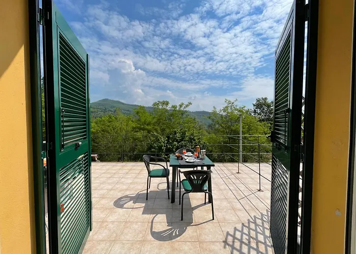 Residence The Cherry House - Appartamenti Con Piscina Lägenhet